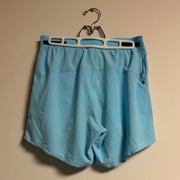 Men’s Light Blue Fast and Free Lined Running Short 5" - Picture 3 of 4